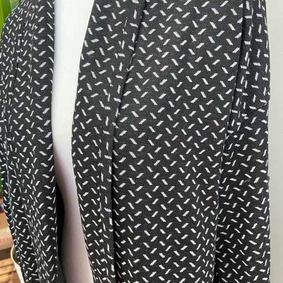 BCBG Generation Boyfriend Blazer - Size L - Picture 2 of 6